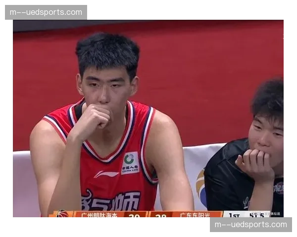 广州航肽海本一分险胜山西 徐昕12+9内线表现稳健